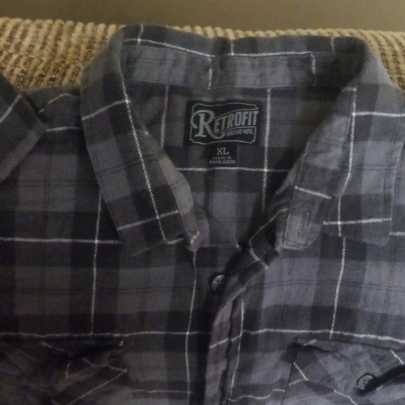 Retrofit Shirt, Adult XL - Picture 3 of 3